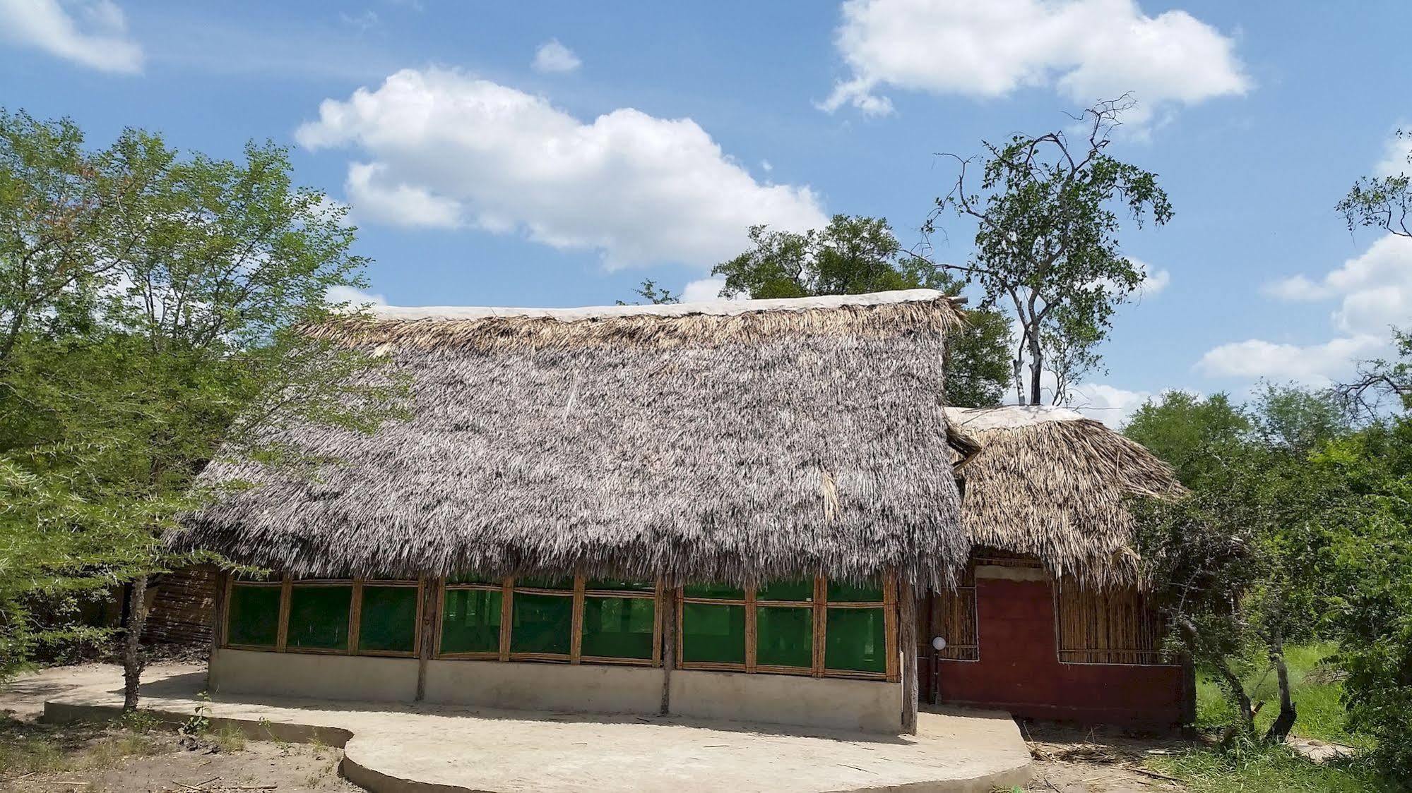 Africa Safari Camp Hotel Mloka Exterior foto