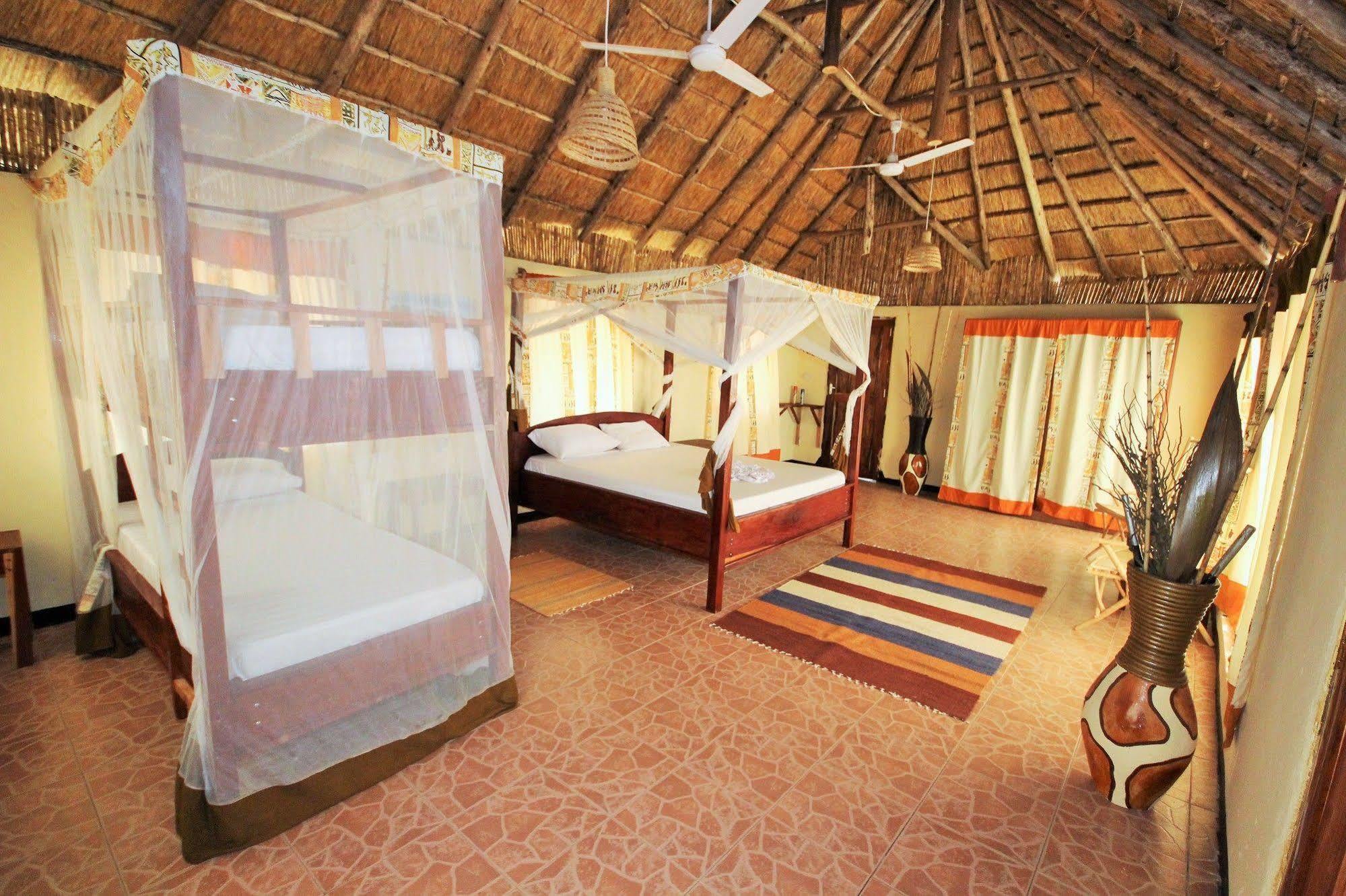 Africa Safari Camp Hotel Mloka Exterior foto